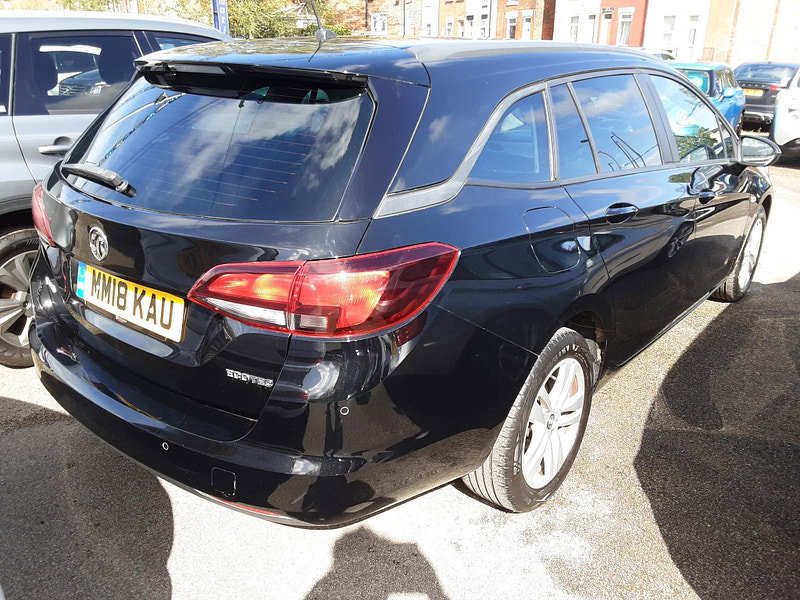 Vauxhall Astra 1.0i Turbo ecoTEC Design Sports Tourer Euro 6 (s/s) 5dr 5dr Manual 2026