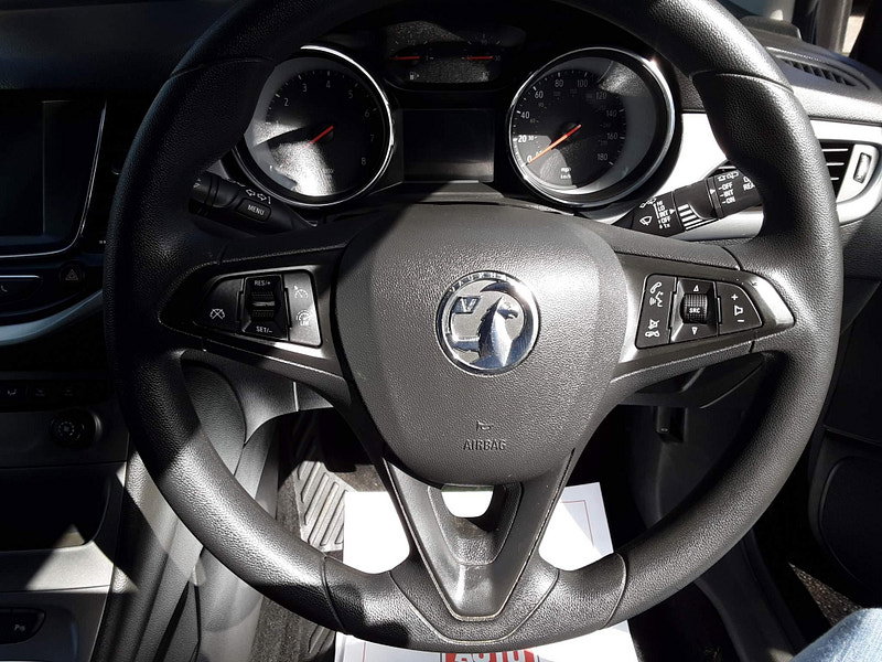 Vauxhall Astra 1.0i Turbo ecoTEC Design Sports Tourer Euro 6 (s/s) 5dr 5dr Manual 2026