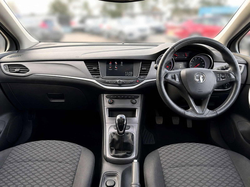 Vauxhall Astra 1.4 Astra Design T 5dr 5dr Manual 2026