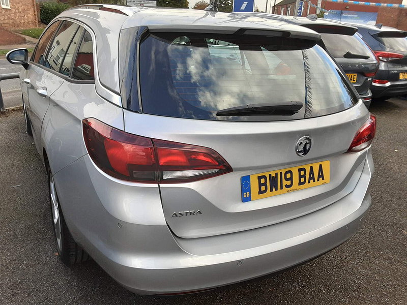 Vauxhall Astra 1.6 CDTi BlueInjection SRi Nav Sports Tourer Auto Euro 6 (s/s) 5dr 5dr Automatic 2026
