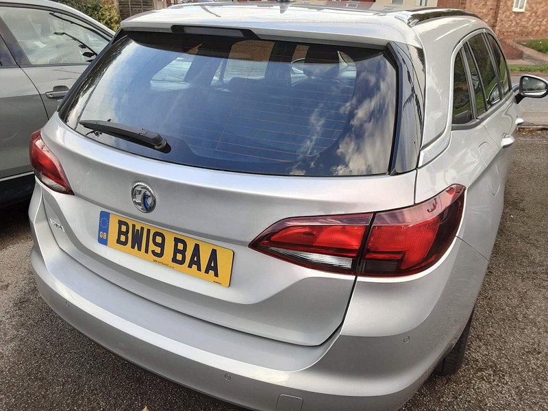 Vauxhall Astra 1.6 CDTi BlueInjection SRi Nav Sports Tourer Auto Euro 6 (s/s) 5dr 5dr Automatic 2026