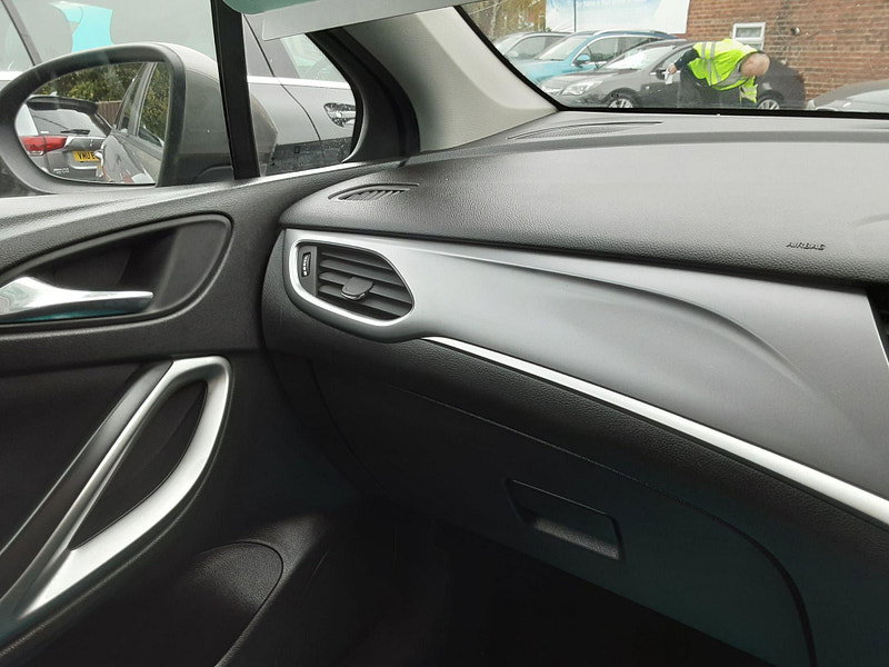Vauxhall Astra 1.6 CDTi ecoFLEX Design Sports Tourer Euro 6 (s/s) 5dr 5dr Manual 2026