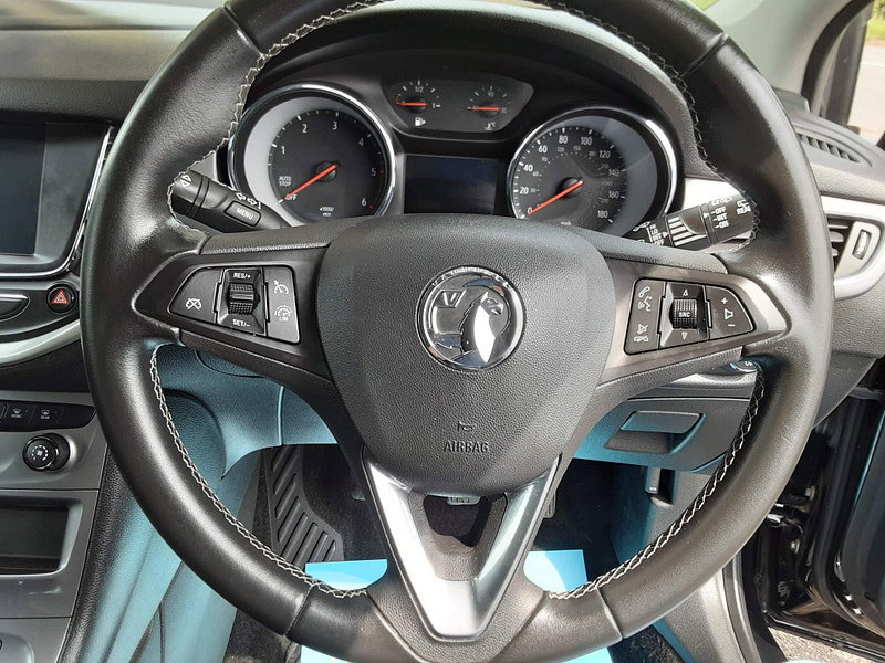 Vauxhall Astra 1.6 CDTi ecoTEC BlueInjection Tech Line Nav Sports Tourer Euro 6 (s/s) 5dr 5dr Manual 2026
