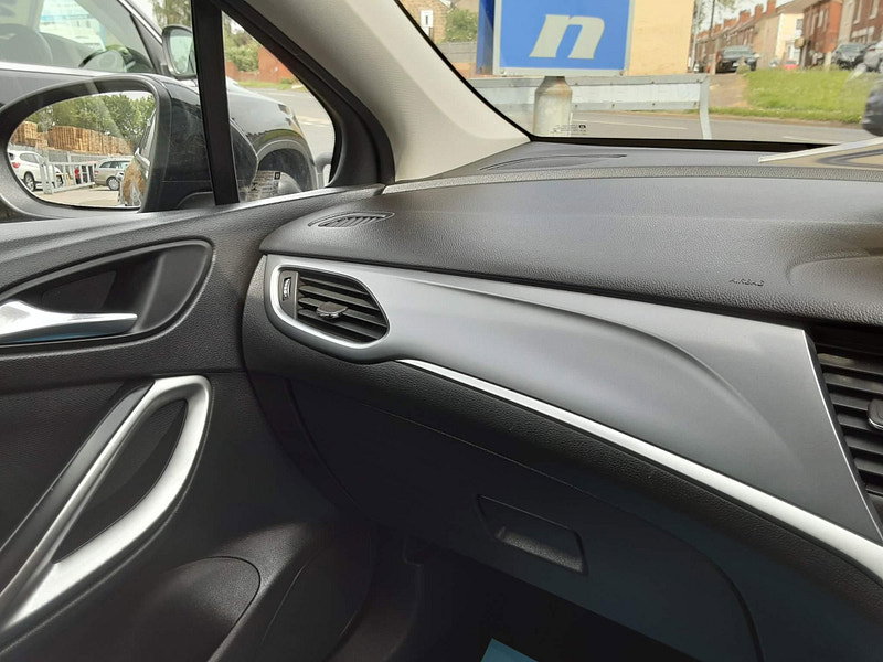 Vauxhall Astra 1.6 CDTi ecoTEC BlueInjection Tech Line Nav Sports Tourer Euro 6 (s/s) 5dr 5dr Manual 2026