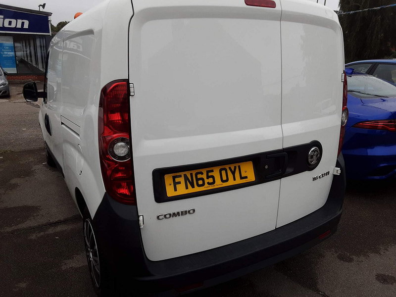 Vauxhall Combo 1.6 CDTi 2300 16v FWD L2 H1 (s/s) 3dr 3dr Manual 2026