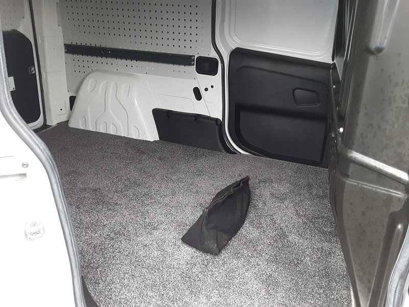 Vauxhall Combo 1.6 CDTi 2300 16v FWD L2 H1 (s/s) 3dr 3dr Manual 2026