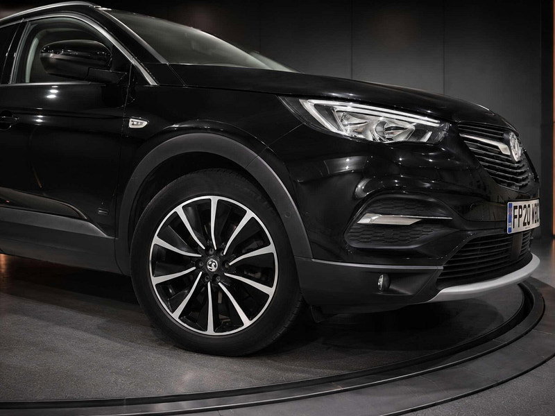 Vauxhall Grandland X 1.6 Grandland X Business Edition Nav Premium Hybrid4 Auto 4WD 5dr 5dr Automatic 2026