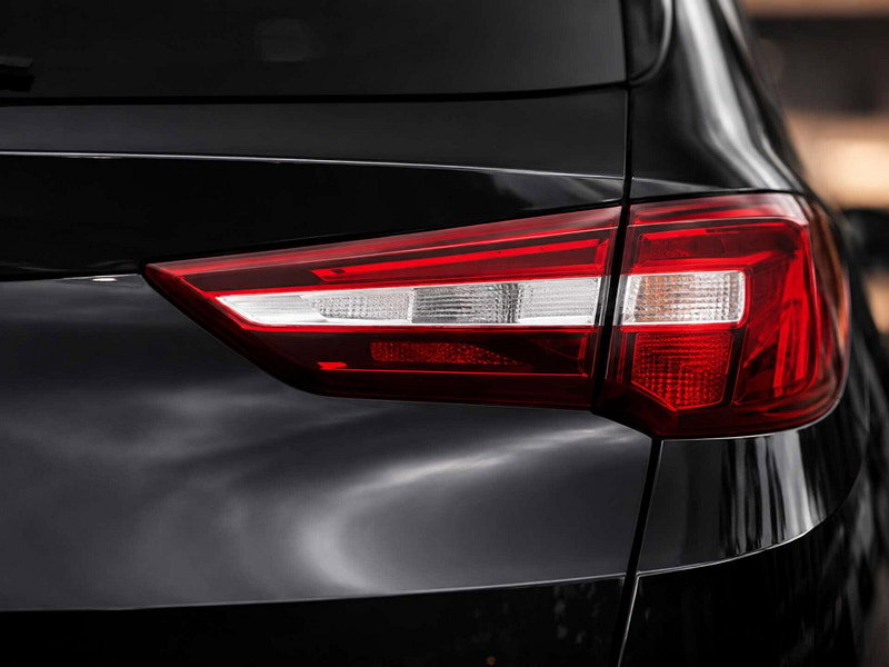 Vauxhall Grandland X 1.6 Grandland X Business Edition Nav Premium Hybrid4 Auto 4WD 5dr 5dr Automatic 2026