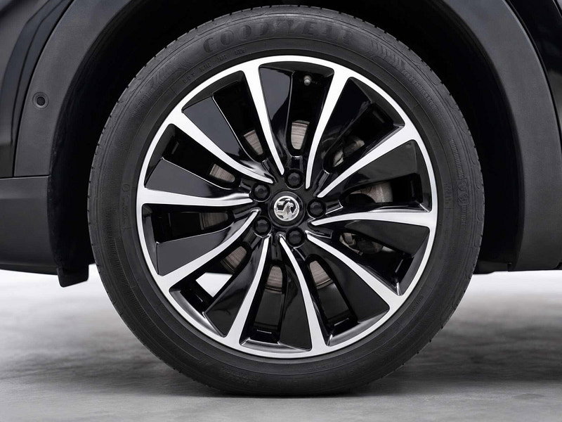Vauxhall Grandland X 1.6 Grandland X Business Edition Nav Premium Hybrid4 Auto 4WD 5dr 5dr Automatic 2026