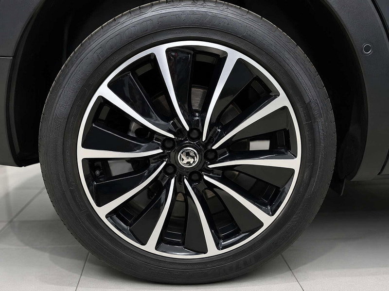 Vauxhall Grandland X 1.6 Grandland X Business Edition Nav Premium Hybrid4 Auto 4WD 5dr 5dr Automatic 2026