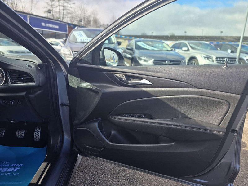 Vauxhall Insignia 1.5 Insignia SRi VX-Line Nav T 5dr 5dr Manual 2026