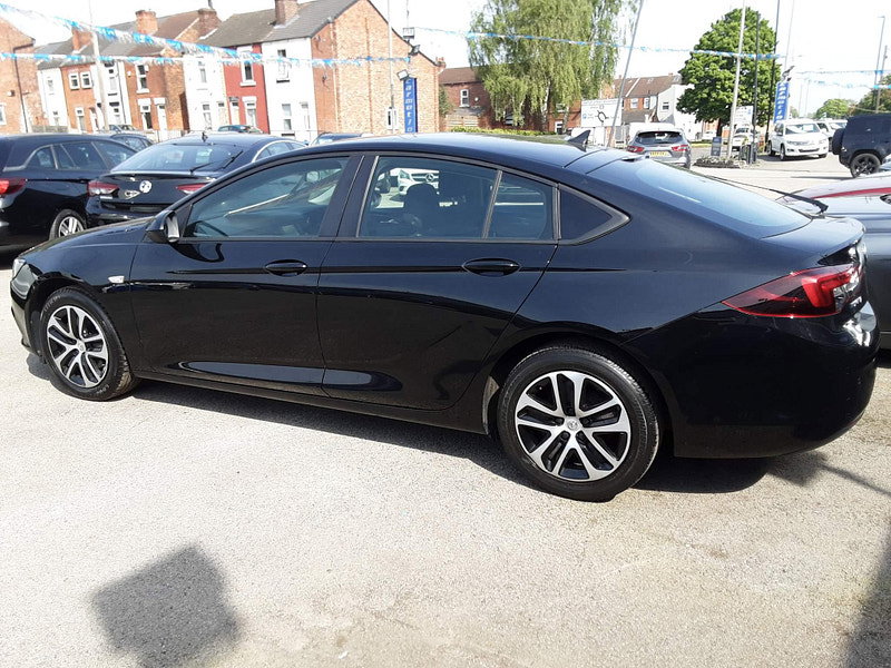 Vauxhall Insignia 1.6 Turbo D ecoTEC Design Nav Grand Sport Euro 6 (s/s) 5dr 5dr Manual 2026