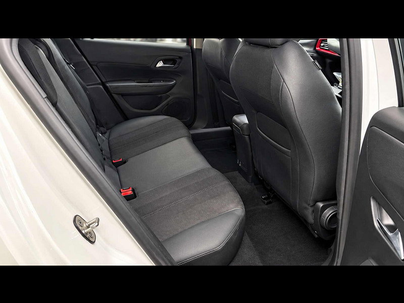 Vauxhall Mokka 1.5 Mokka SRi Premium TD 5dr 5dr Manual 2026