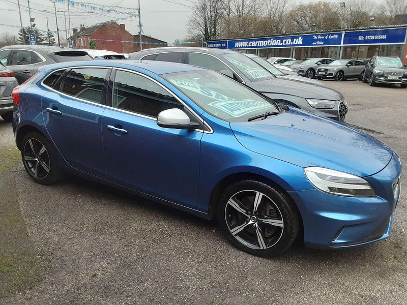 Volvo V40 1.5 V40 R-Design Nav+ T2 Auto 5dr 5dr Automatic 2026