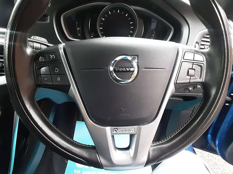 Volvo V40 1.5 V40 R-Design Nav+ T2 Auto 5dr 5dr Automatic 2026
