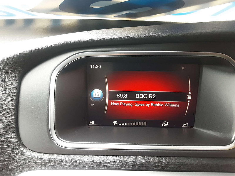 Volvo V40 1.5 V40 R-Design Nav+ T2 Auto 5dr 5dr Automatic 2026