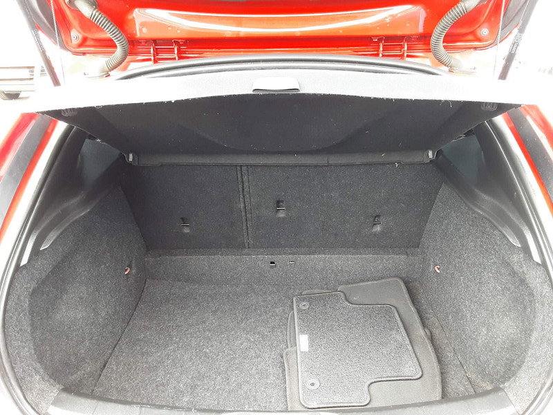 Volvo V40 1.6 D2 SE Lux Euro 5 (s/s) 5dr 5dr Manual 2026