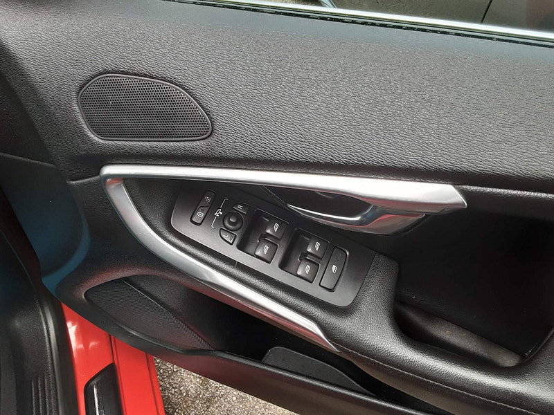 Volvo V40 1.6 D2 SE Lux Euro 5 (s/s) 5dr 5dr Manual 2026