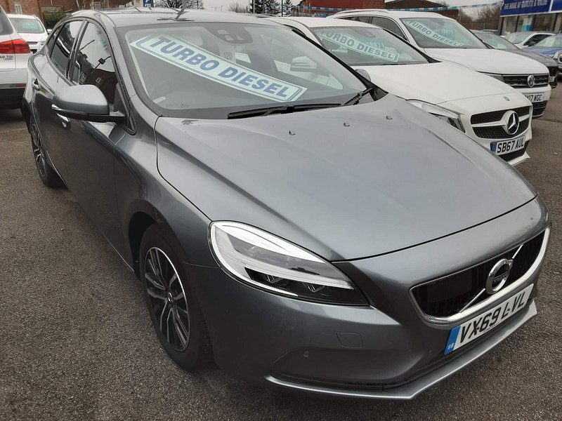 Volvo V40 2.0 D2 Momentum Edition Euro 6 (s/s) 5dr 5dr Manual 2026