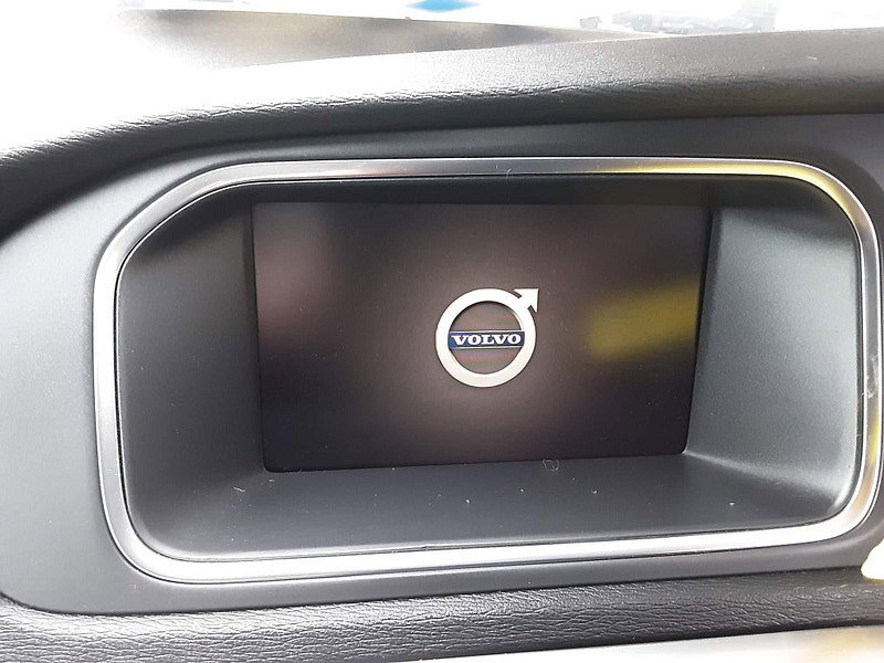 Volvo V40 2.0 D2 Momentum Edition Euro 6 (s/s) 5dr 5dr Manual 2026