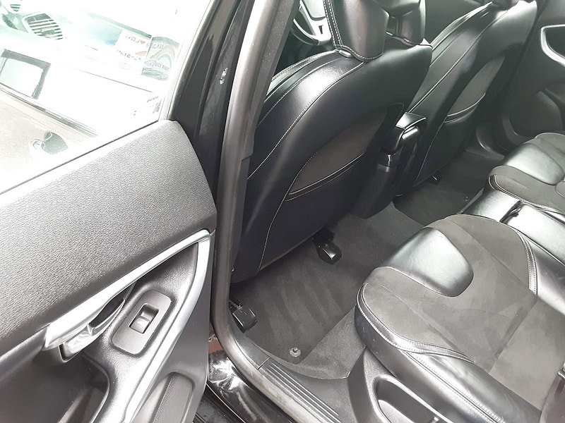 Volvo V40 2.0 D3 R-Design Nav Euro 6 (s/s) 5dr 5dr Manual 2026