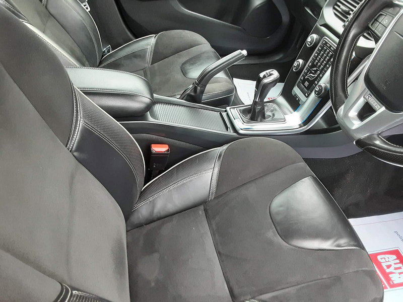 Volvo V40 2.0 D3 R-Design Nav Euro 6 (s/s) 5dr 5dr Manual 2026