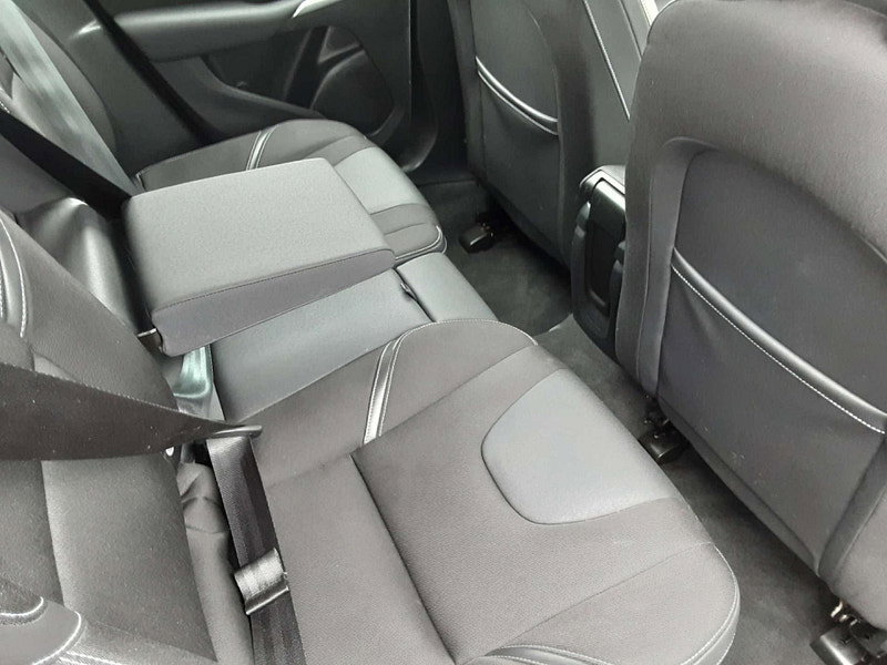 Volvo V40 2.0 V40 Momentum Nav+ D4 5dr 5dr Manual 2026