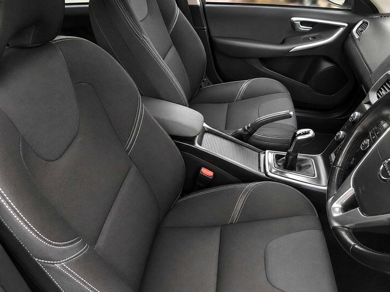 Volvo V40 2.0 V40 Momentum Edition D2 5dr 5dr Manual 2026
