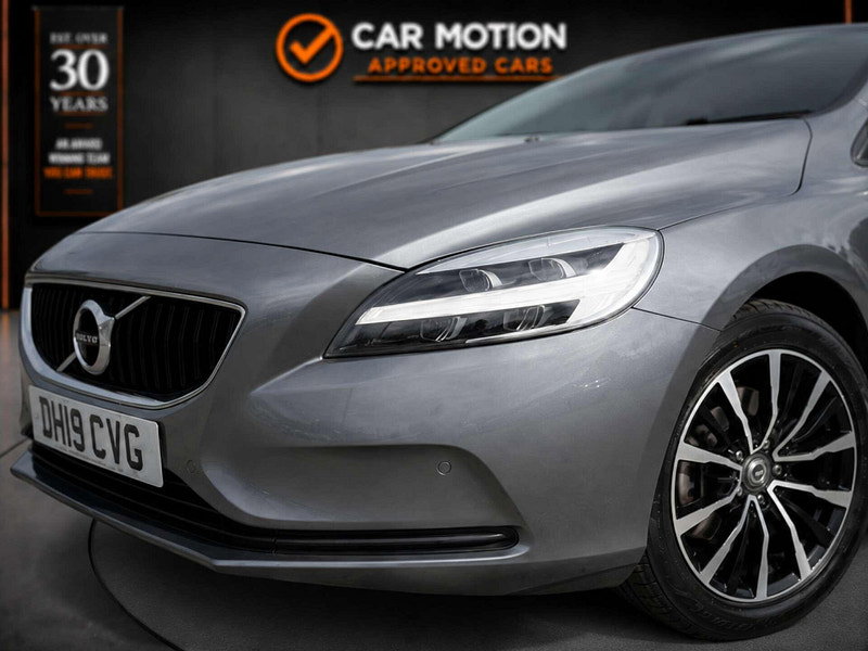 Volvo V40 2.0 V40 Momentum Edition D2 5dr 5dr Manual 2026