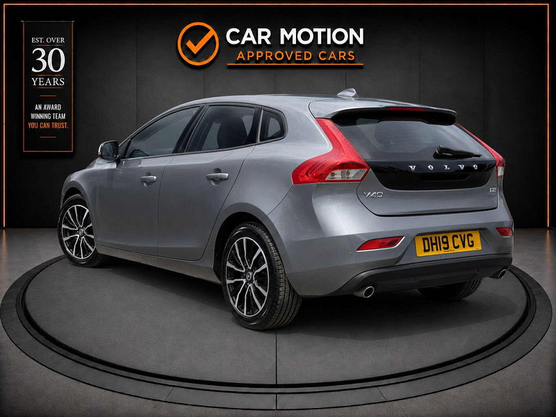 Volvo V40 2.0 V40 Momentum Edition D2 5dr 5dr Manual 2026