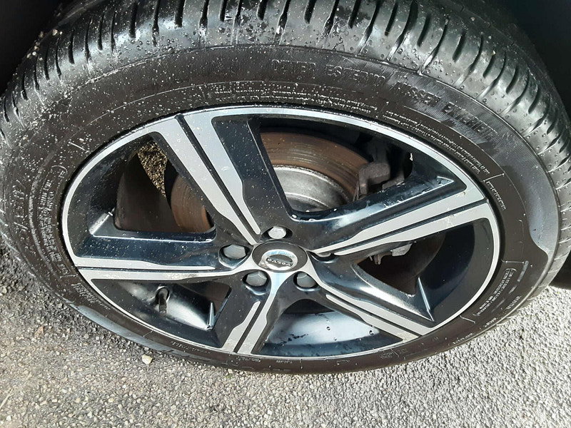 Volvo V40 2.0 V40 R-Design T2 5dr 5dr Manual 2026