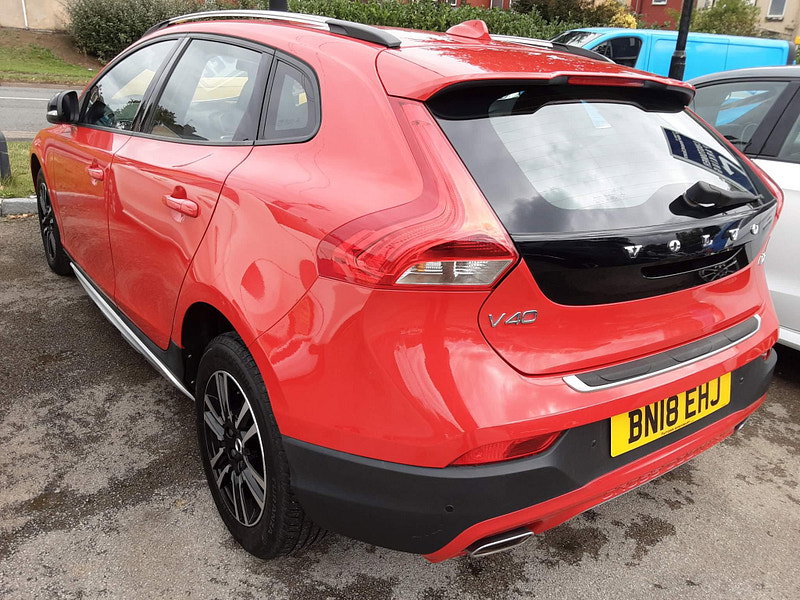 Volvo V40 Cross Country 2.0 D2 Nav Plus Euro 6 (s/s) 5dr 5dr Manual 2026