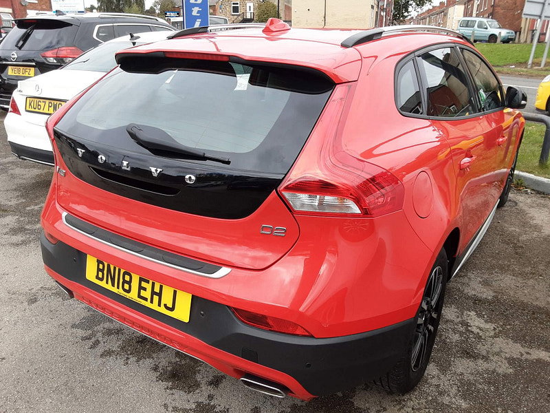 Volvo V40 Cross Country 2.0 D2 Nav Plus Euro 6 (s/s) 5dr 5dr Manual 2026