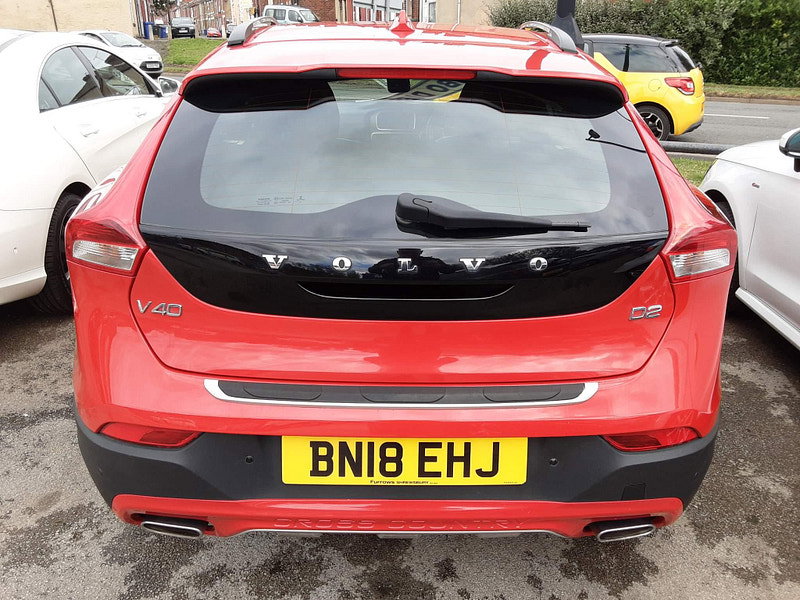 Volvo V40 Cross Country 2.0 D2 Nav Plus Euro 6 (s/s) 5dr 5dr Manual 2026