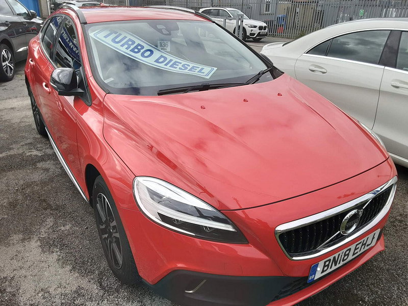 Volvo V40 Cross Country 2.0 D2 Nav Plus Euro 6 (s/s) 5dr 5dr Manual 2026