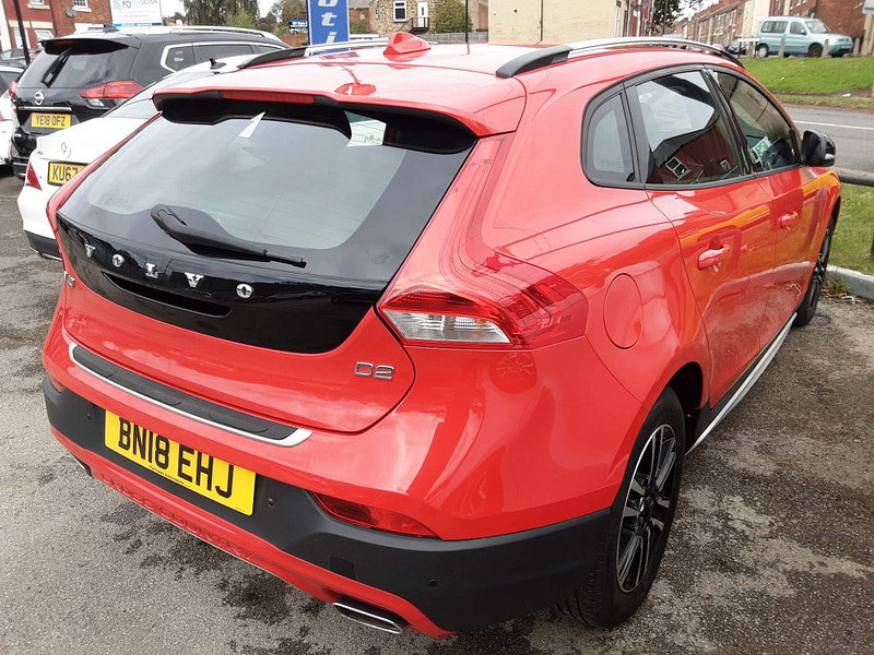 Volvo V40 Cross Country 2.0 D2 Nav Plus Euro 6 (s/s) 5dr 5dr Manual 2026