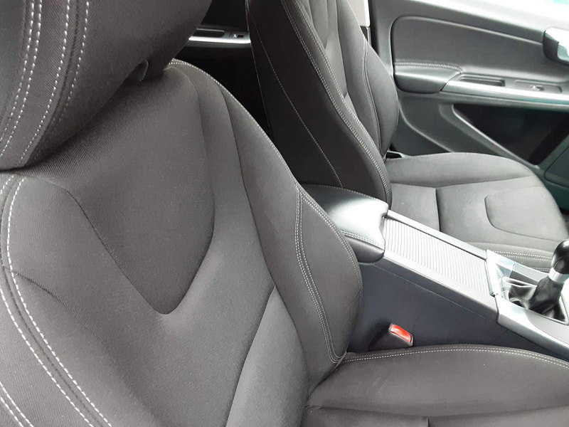 Volvo V60 1.6 D2 Business Edition Euro 5 (s/s) 5dr 5dr Manual 2026