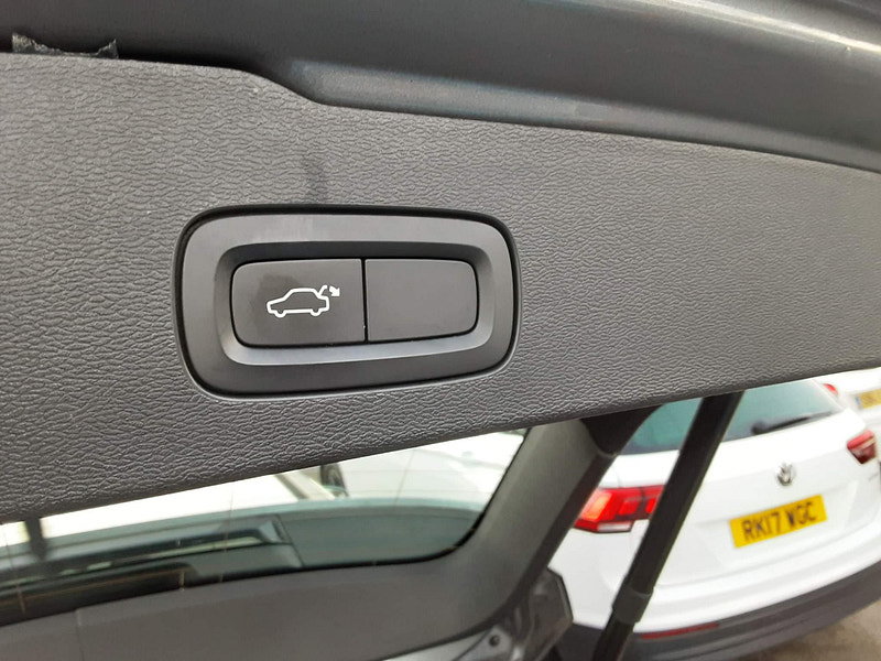 Volvo V60 2.0 D3 Momentum Plus Euro 6 (s/s) 5dr 5dr Manual 2026