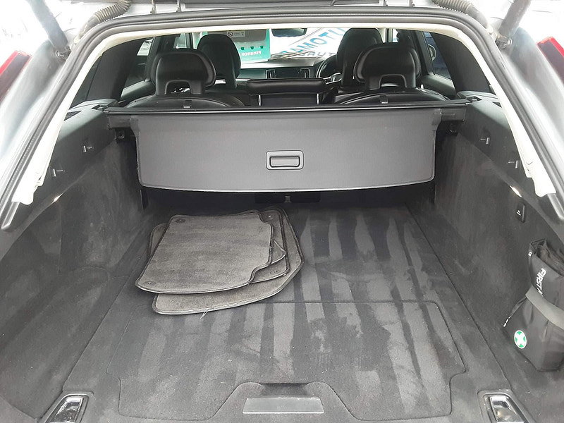 Volvo V90 2.0 D4 Inscription Auto Euro 6 (s/s) 5dr 5dr Automatic 2026