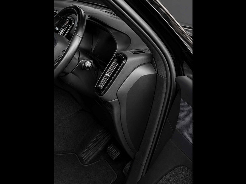 Volvo XC40 1.5 XC40 Core T4 Recharge Auto 5dr 5dr Automatic 2026