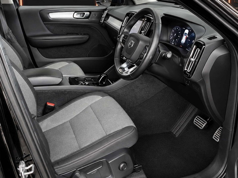 Volvo XC40 1.5 XC40 Core T4 Recharge Auto 5dr 5dr Automatic 2026