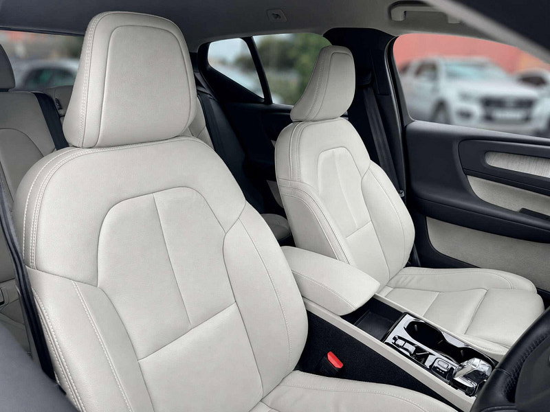 Volvo XC40 1.5 XC40 Inscription Pro T5 Recharge Auto 5dr 5dr Automatic 2026
