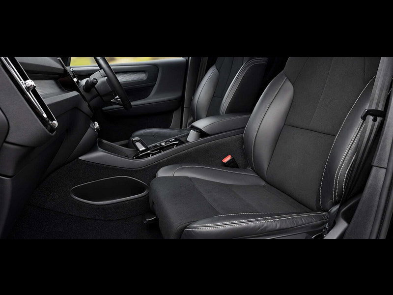 Volvo XC40 1.5 XC40 R-Design T4 Recharge Auto 5dr 5dr Automatic 2026