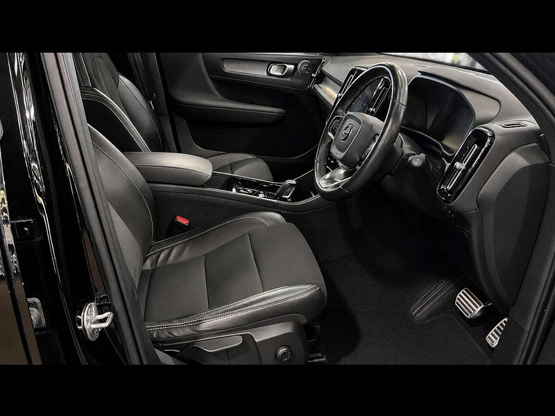 Volvo XC40 1.5 XC40 R-Design T4 Recharge Auto 5dr 5dr Automatic 2026