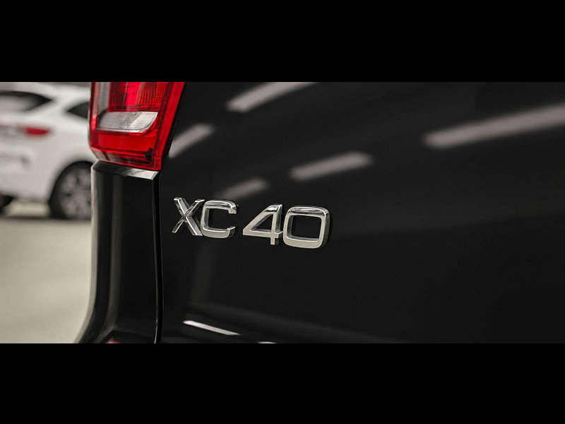 Volvo XC40 1.5 XC40 R-Design T4 Recharge Auto 5dr 5dr Automatic 2026
