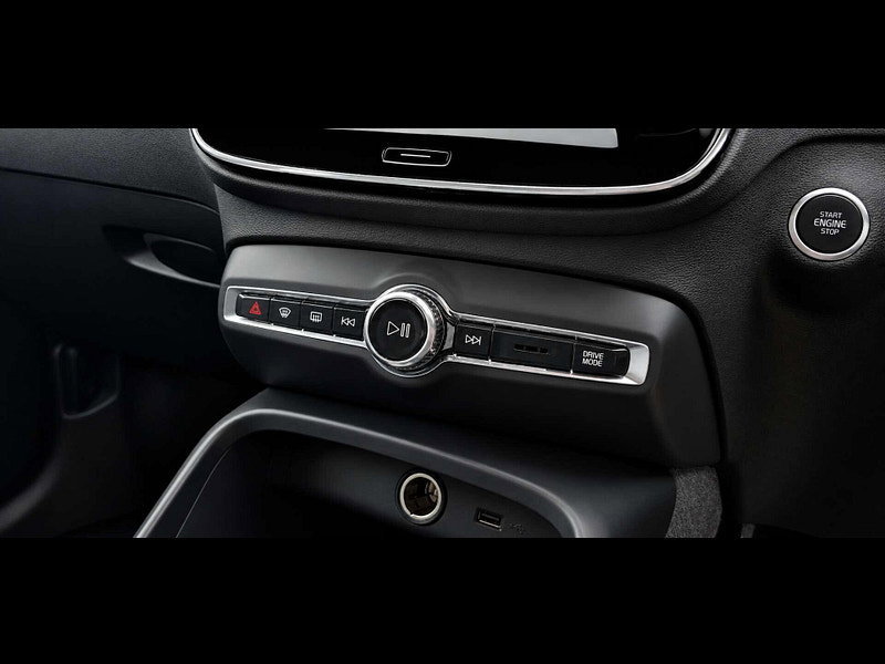 Volvo XC40 1.5 XC40 R-Design T4 Recharge Auto 5dr 5dr Automatic 2026