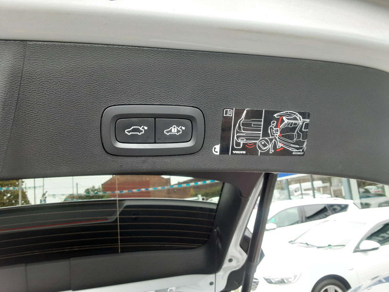 Volvo XC40 1.5 XC40 R-Design T4 Recharge Auto 5dr 5dr Automatic 2026