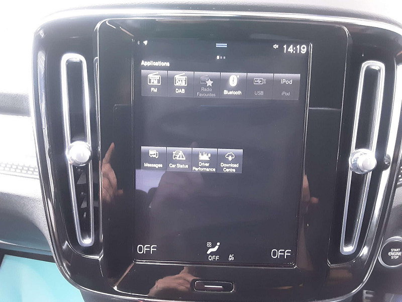 Volvo XC40 1.5 XC40 R-Design T4 Recharge Auto 5dr 5dr Automatic 2026