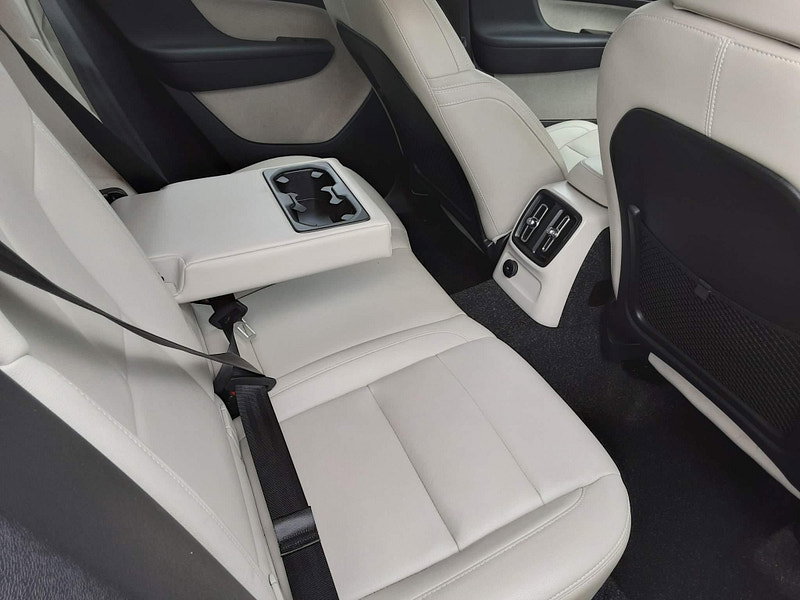 Volvo XC40 1.5h T5 Twin Engine Recharge 10.7kWh Inscription Auto Euro 6 (s/s) 5dr 5dr Automatic 2026