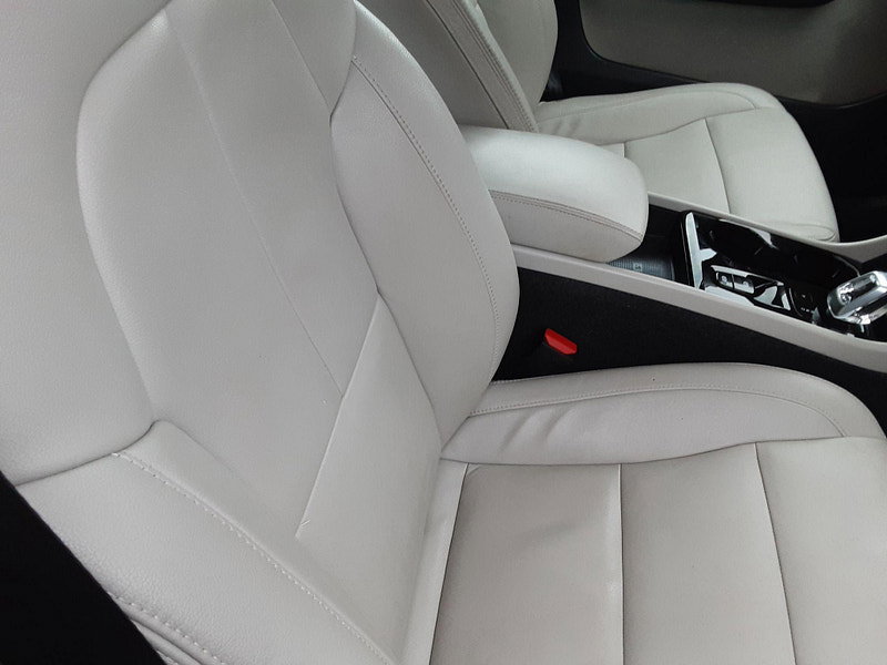 Volvo XC40 1.5h T5 Twin Engine Recharge 10.7kWh Inscription Auto Euro 6 (s/s) 5dr 5dr Automatic 2026